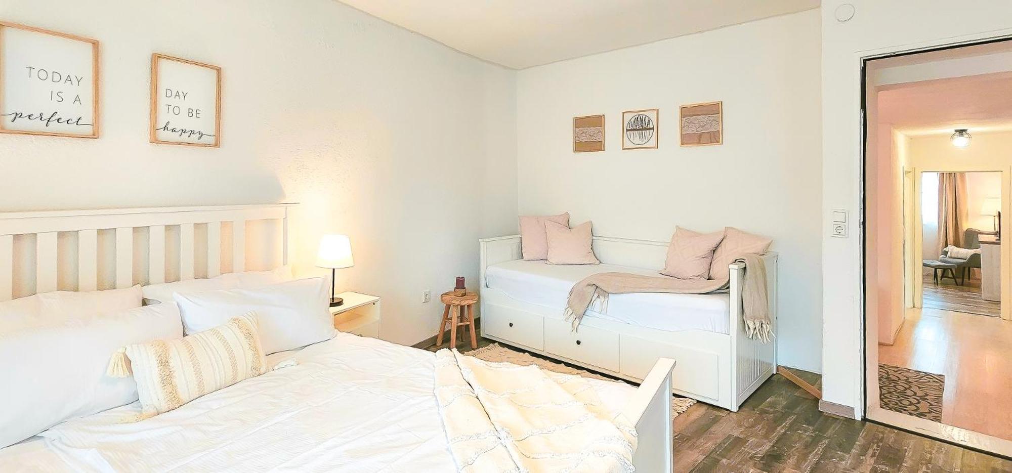 Apartment Suedwind - Beautiful Premium Apartment With 2 Bedrooms Near Rhine Falls & Zurich Airport In Klettgau Weisweil  Exterior photo